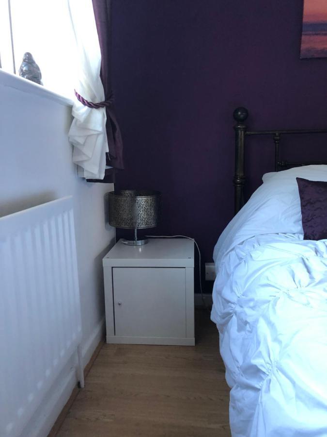 Home From Home, Close To Redditch Hospital Abb Exteriör bild