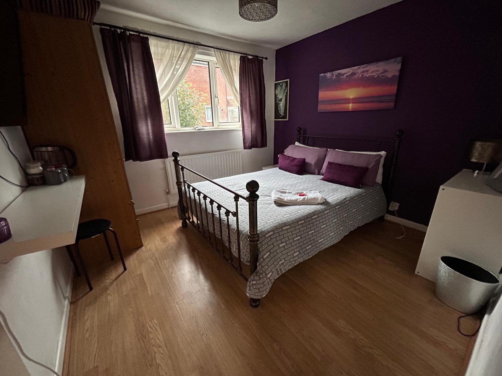 Home From Home, Close To Redditch Hospital Abb Exteriör bild